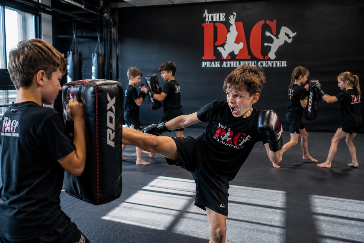 Jugendgruppe bei THEPAC